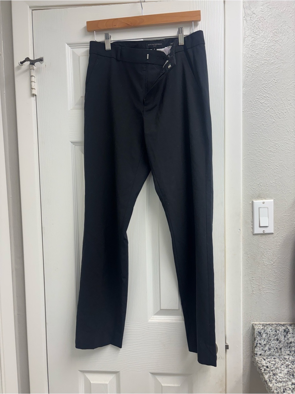 Banana Republic Black Men’s Dress Pants - Straight Leg